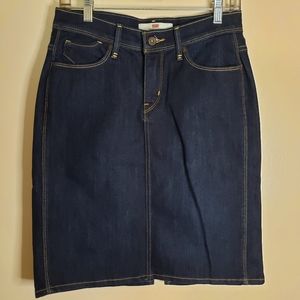 Levi's Perfectly Slimming Denim Pencil Skirt